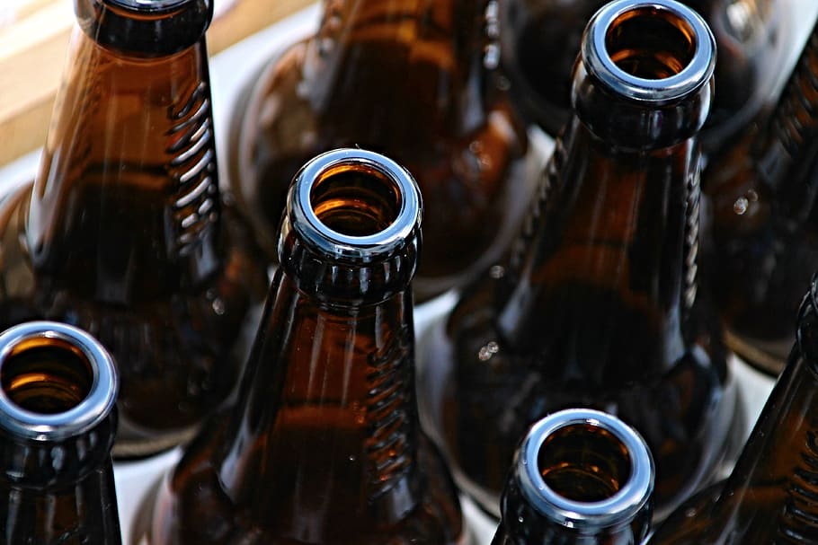 fotografía macro, marrón, botellas de vidrio, botellas de cerveza, botellas, vacío, cerveza, bebida, alcohol, botella de vidrio