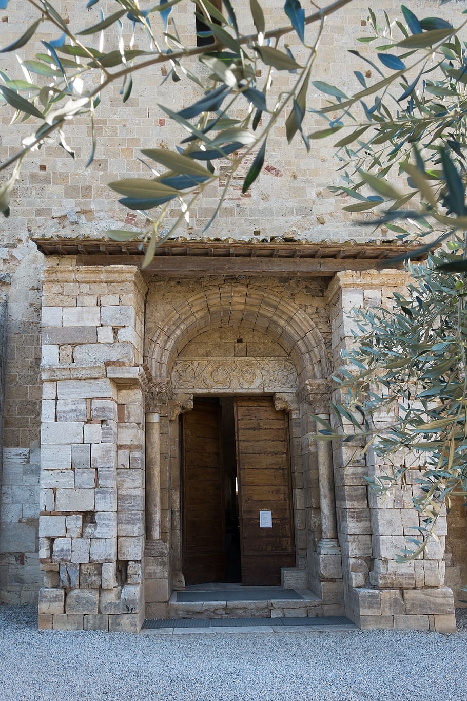 portal, gate entrance, abbey, monastery, church, romanesque, tuscany, italy, san 'antimo, montalcino