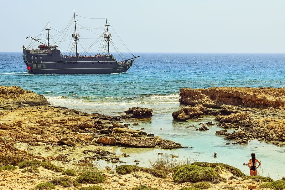 Ensenada, playa, barco pirata, barco, verano, paisaje, turismo, ayia napa, chipre, mar