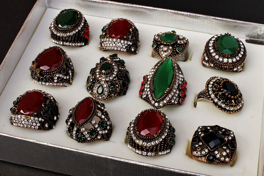fine jewellery, indian jewellery, rings, diamond, stones, fashion jewellery, ruby, emerald, ranavims, panna