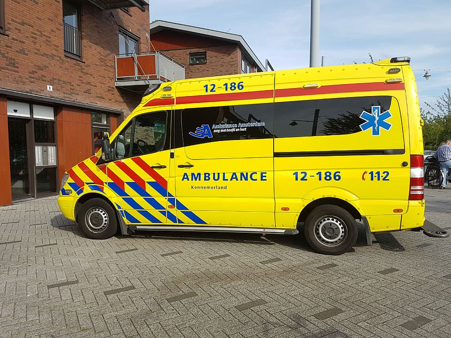 Ambulans, Kuning, Trauma, Paramedis, taksi, transportasi, jalan, angkutan umum, mobil, moda transportasi