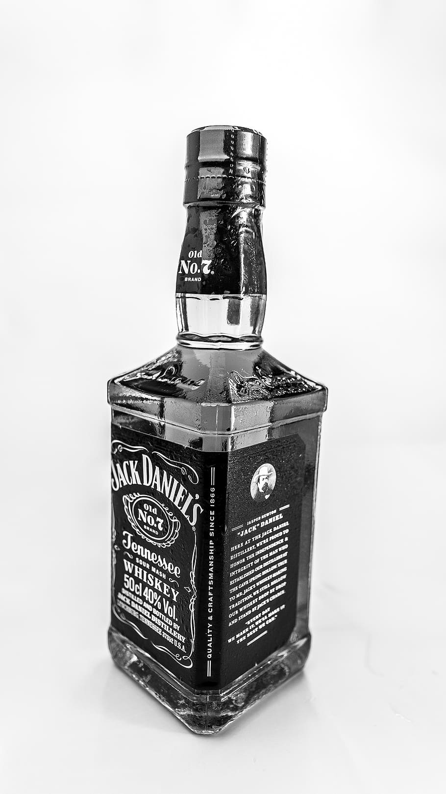 jack, daniel, glass bottle, alcohol, bottle, whisky, product, drink, beverage, alcoholic drinks