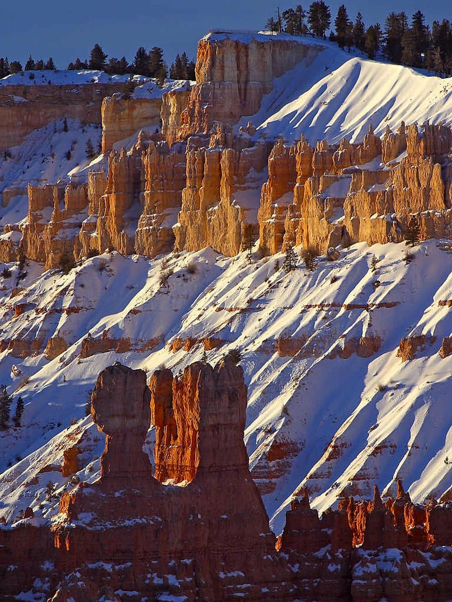 rocky pinnacles, rocky towers, turret, erosion, winter, snow, sand stone, red, bryce canyon, national park