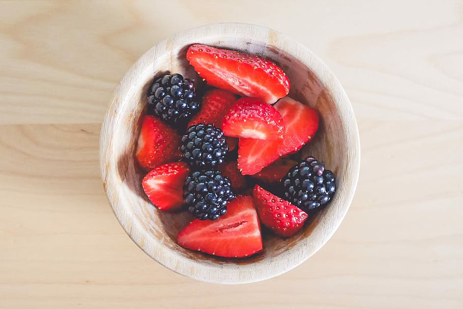 fresh, strawberries, little, bowl, Fresh Strawberries, Blackberries, food, foodie, fruits, health