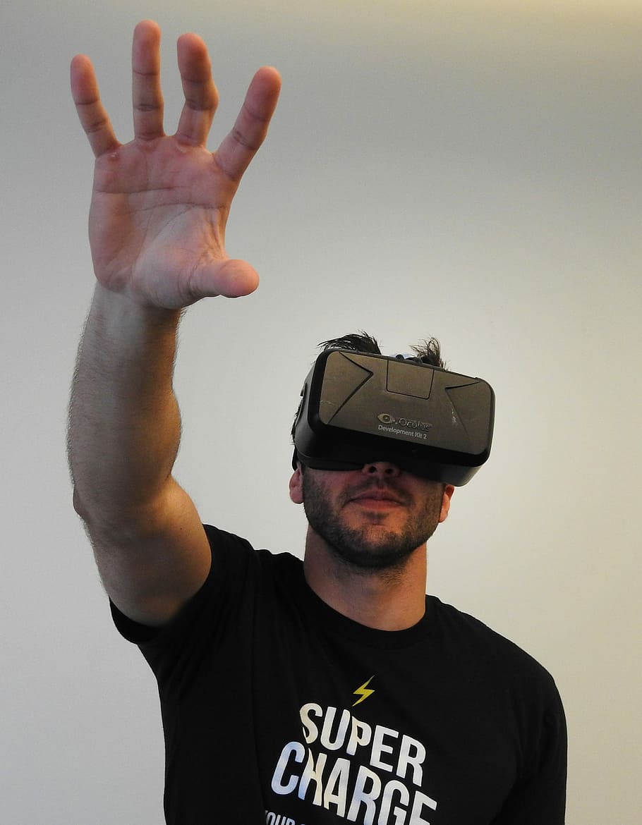 usando, google VR, parede, homem, realidade virtual, Oculus, dispositivo, virtual, tecnologia, realidade