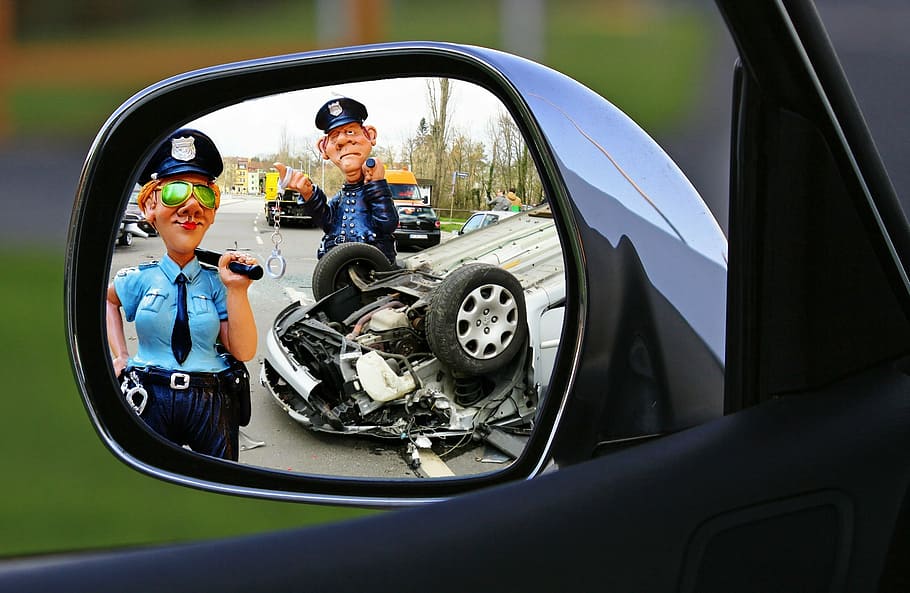 vehicle mirror, cartoon character, accident, hit and run, police, crime, traffic, cut off, criminal, cop