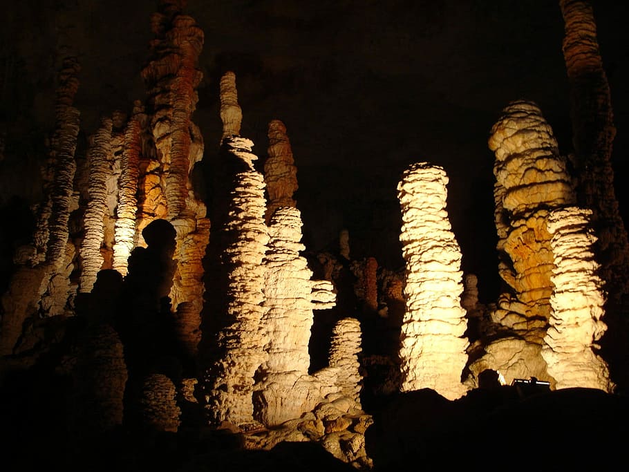 Estalactita, Espeleotemas, Aven D'Orgnac, cueva, Ardeche, Francia, oscuro, lima, naturaleza, estalagmita