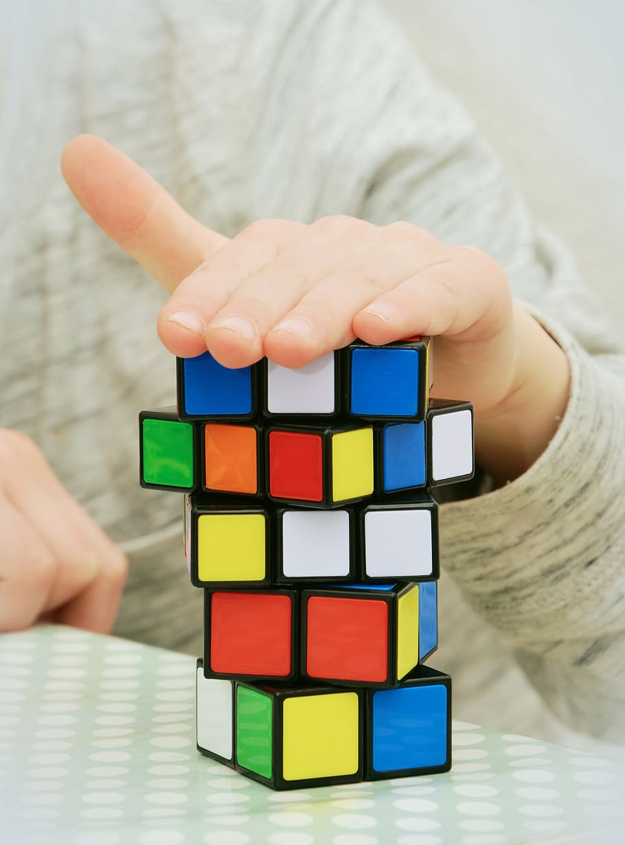 persona, mano, parte superior, Rubik, cubo, cubo mágico, paciencia, complicado, afición, habilidad