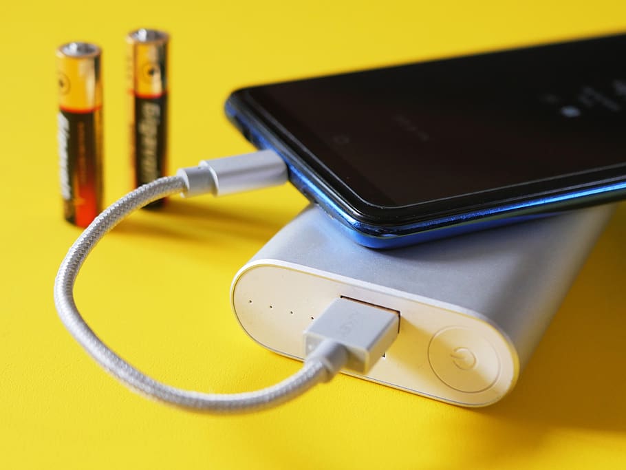 smartphone, battery, charge, charger, cable, energy, electricity, power bank, the auxiliary battery, technology