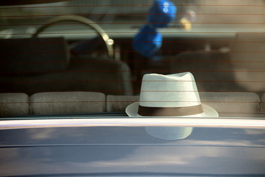 auto, rear window, parcel shelf, oldtimer, disc, reflection, hat, glass window, insight, steering wheel
