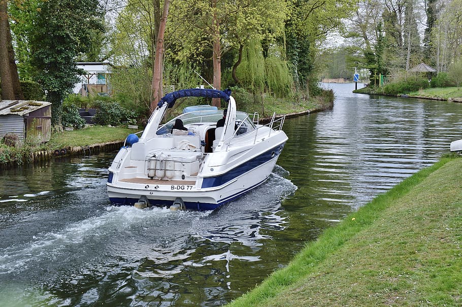 powerboat, cabin boat, fast, channel, peetzsee, to werlsee, brandenburg, germany, nautical vessel, mode of transportation