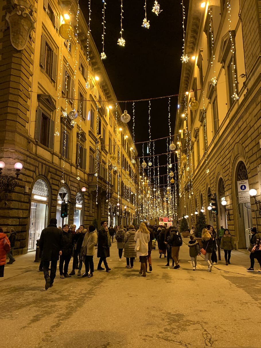 florence, christmas, streets, building exterior, architecture, built structure, night, illuminated, city, group of people