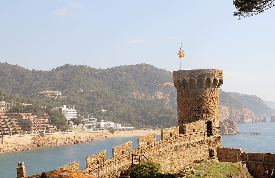 castle, tower, spain, catalunya, flag, stone, sand, shore, beach, city