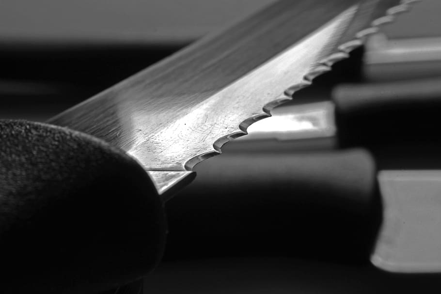 grayscale photography, knife, Bread Knife, Wire, Sharp, Cut, knife blade, indoors, close-up, black background