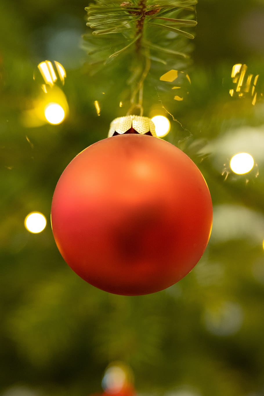 christmas ball, trinket, seasonal, decorative, spruce, winter, ornament, bokeh, christmas, trinkets