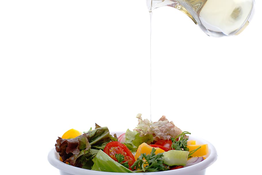 aceite, ensalada, verduras, comida sana, comida y bebida, comida, vegetales, alimentación saludable, fondo blanco, frescura