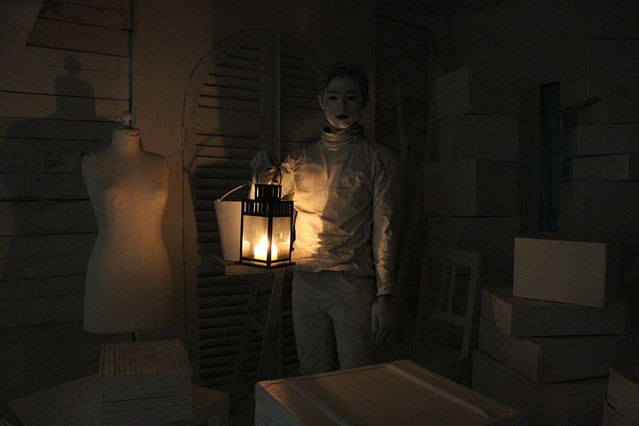 fashion, unique, mann, dark, lamp, light, one person, indoors, illuminated, standing