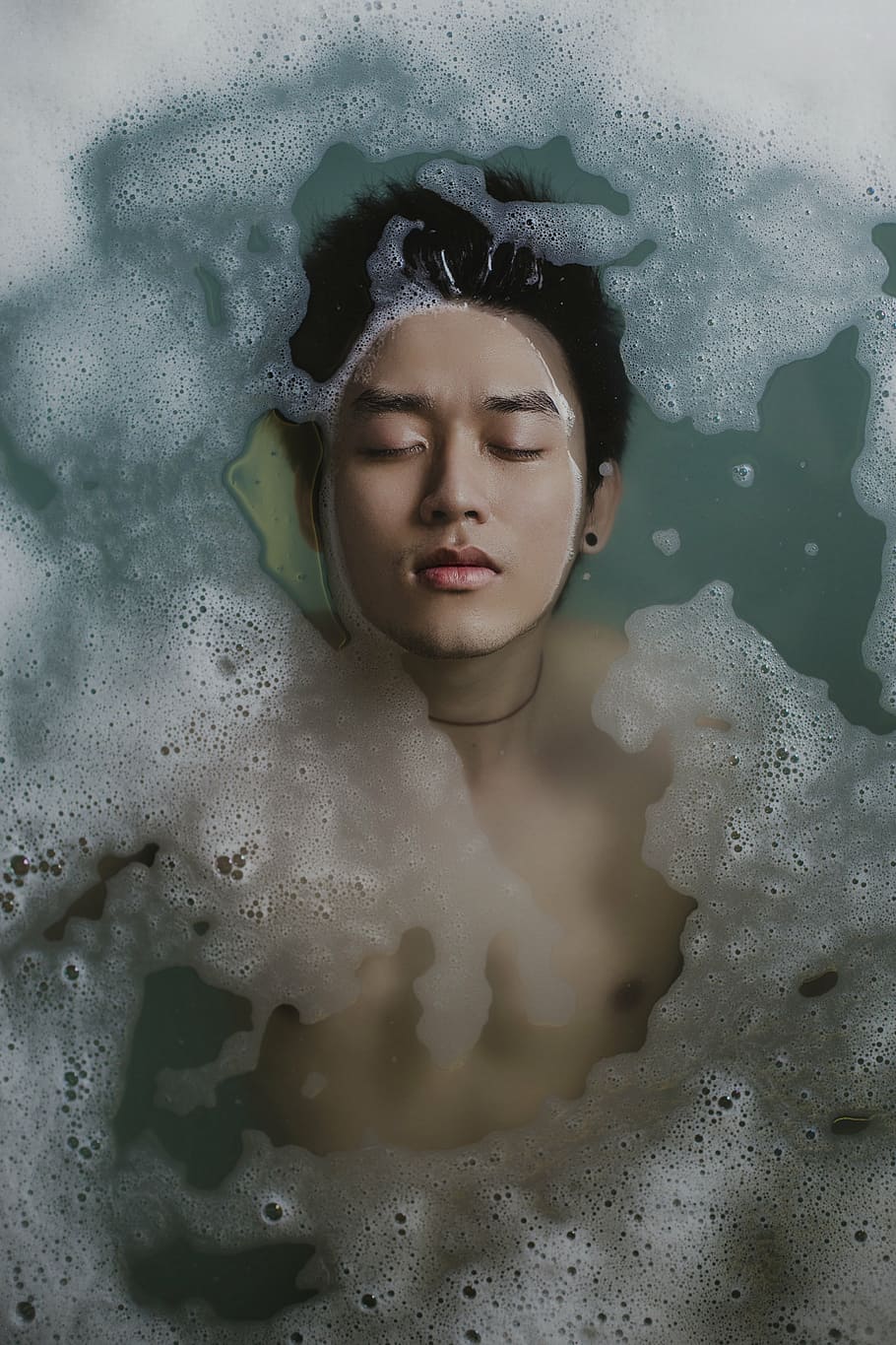 man face, bathing, person, water, foam, soap, man, boy, relaxing, bath