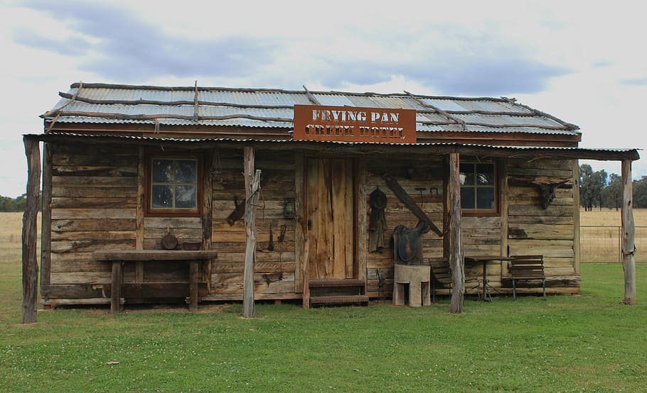 Outback, Shed, Man Cave, Australia, outback shed, timber shed, jackaroo, shearer's quarters, architecture, grass