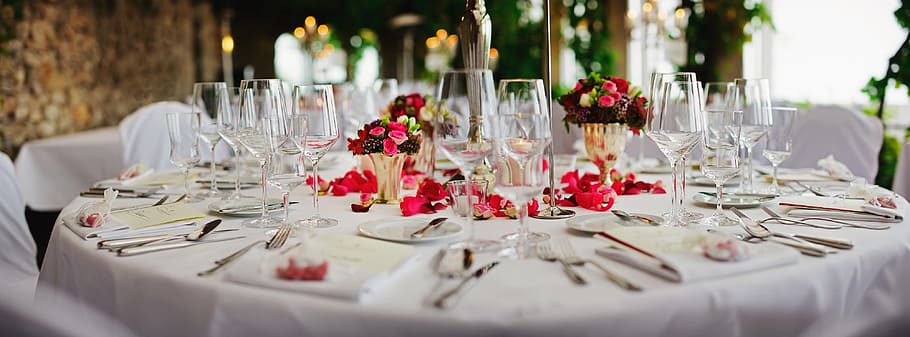 fine dining set, decoration, invitation, elegant, celebrate, fixed, restaurant, roses, blackboard, dinner