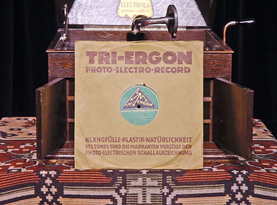 shellac disc, shellac, 78rpm, plate label, nostalgia, gramophone, 1920, 1930, record, vintage