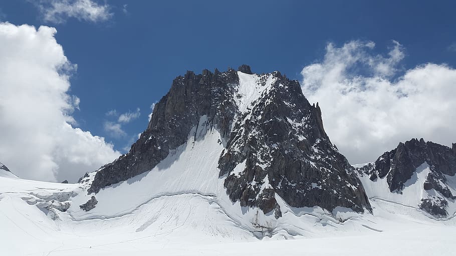 Tour Ronde, North Wall, Chamonix, montañas, montañas alpinas, altas, granito, nieve, francia, montañismo