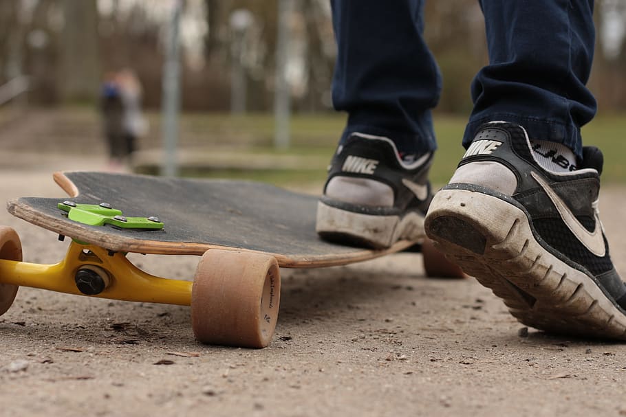 pessoa, montando, preto, Longboard, Skate, Grátis, parque de skate, rolo, desportivo, skateboarden