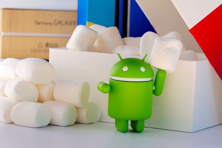 green, android logo, holding, marshmallow, android, linux, smartphone, upgrade, android 6, google