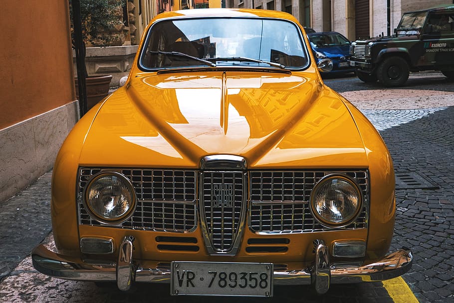 старый, желтый, автомобиль saab, Классик, Saab, автомобиль, городской, улица, транспорт, ретро Стиль