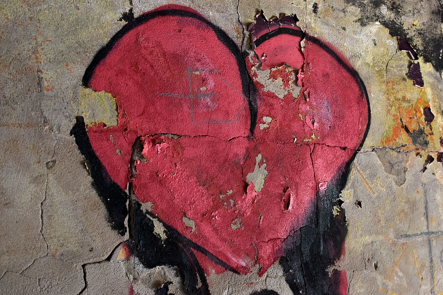 corazón, sentimientos, amor, romanticismo, romántico, símbolos, rojo, corazón de piedra, característica de construcción de paredes, en forma de corazón