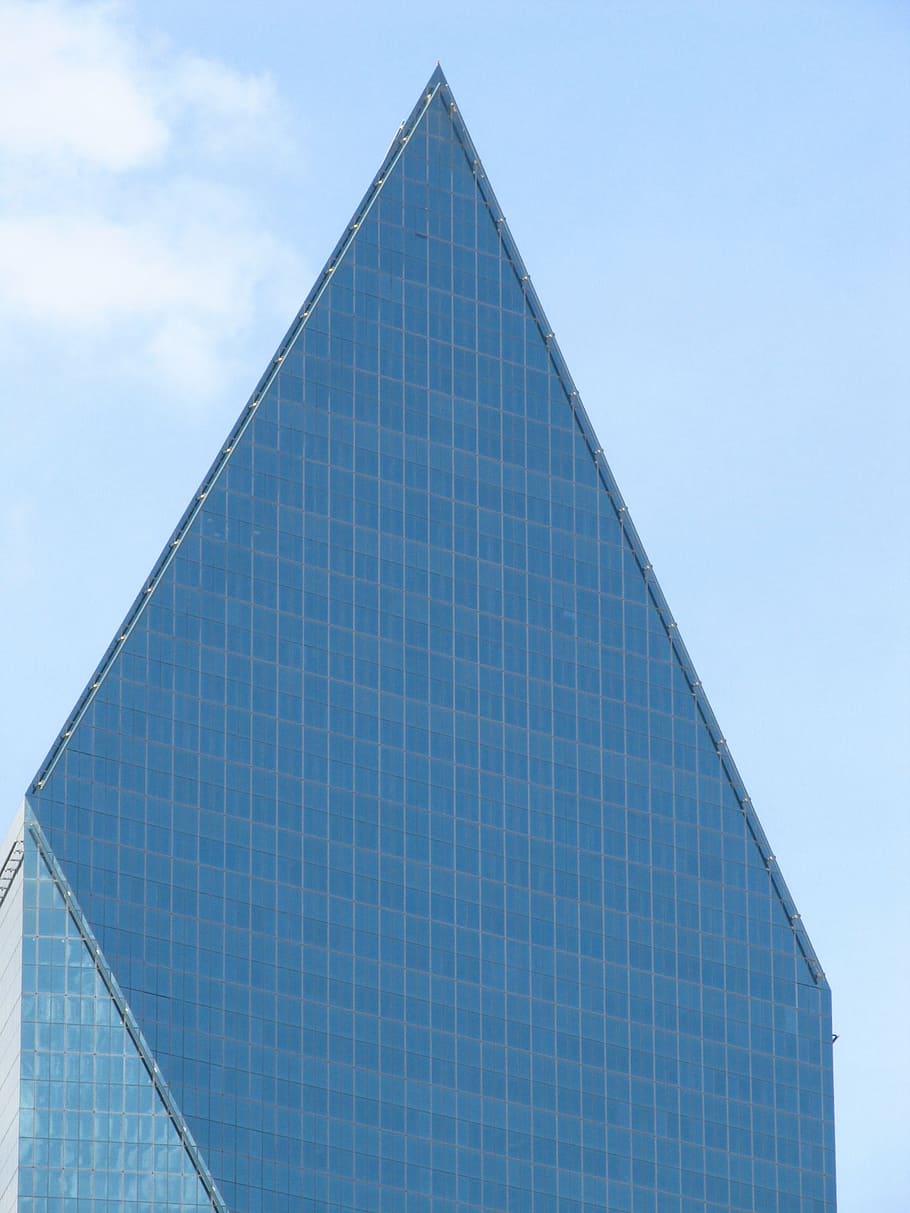 Dallas, edificios, centro de la ciudad, edificios de oficinas, fachada de vidrio, flecha, punta de flecha, arquitectura, Texas, urbano