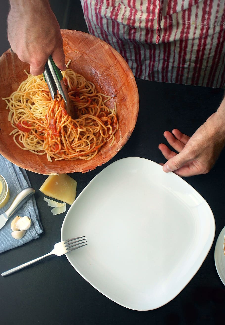 orang, menggunakan, penjepit, memegang, Pasta, Spaghetti, Makanan, Italia, Tomat, saus