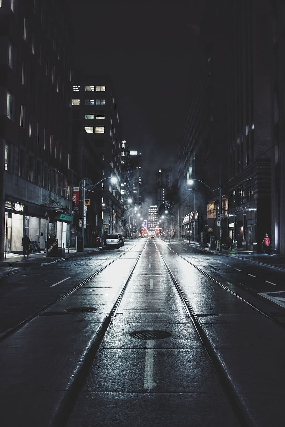ver, carretera, noche, oscuro, vida nocturna, ciudad de noche, urbano, gente, luz de la calle, edificios
