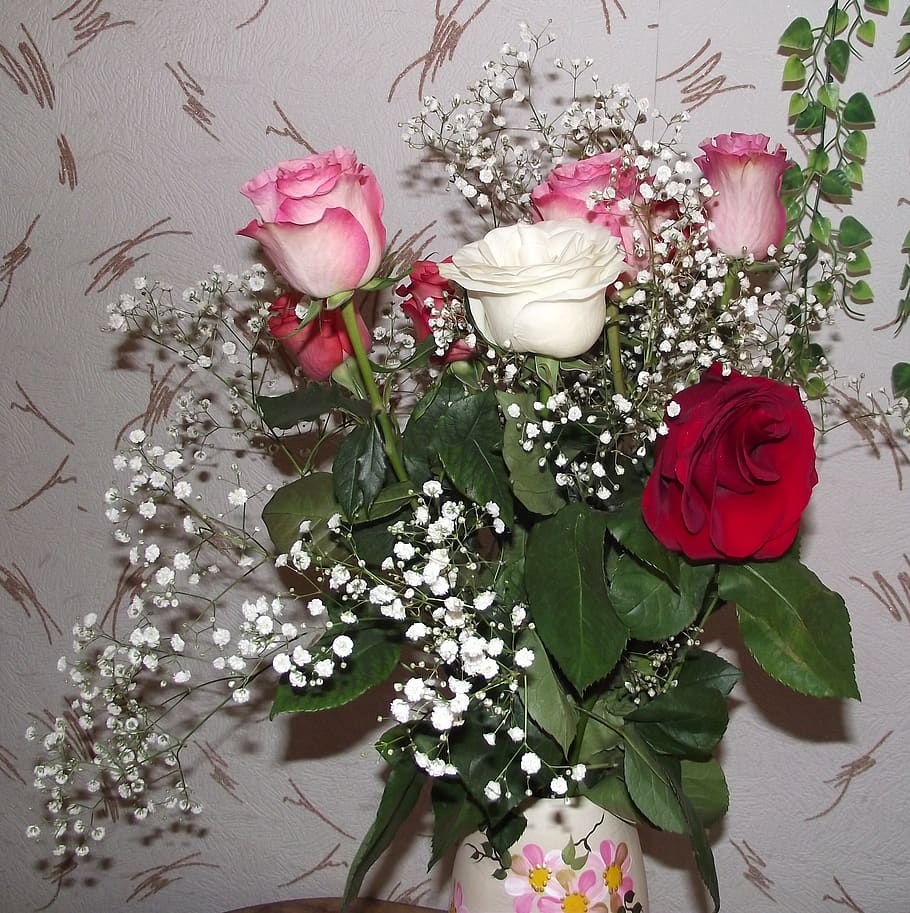 ramo, rosas, ramo de rosas, hermosas flores, rosa roja, rosas rojas, flores, rosa, rosas con hojas, composición