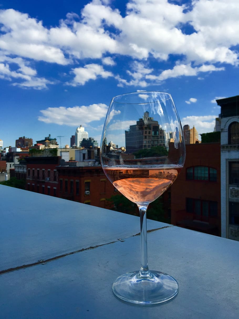 Na cobertura, vinho, Nova York, nuvem - céu, álcool, bebida, copo, comida e bebida, céu, vidro