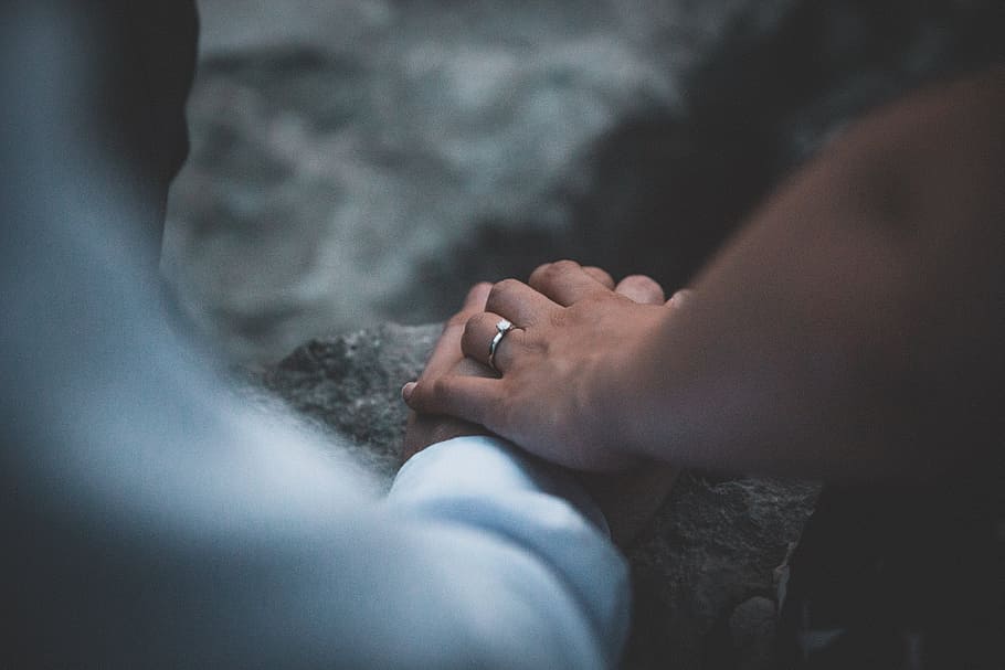 silver-colored ring, clear, gemstone, people, man, woman, couple, ring, engagement, blur