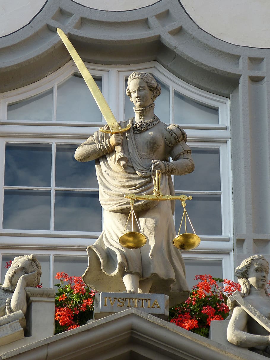 wittenberg, town hall, historic center, lutherstadt, historically, monument, justitia, justice, judgment, sword