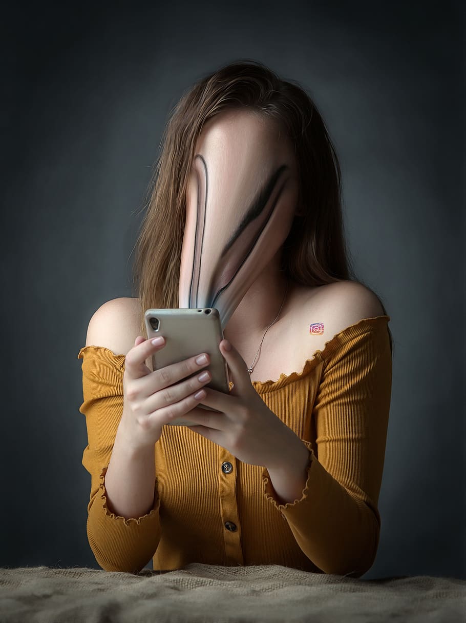instagram, technology, smartphone, vice, cellular, women, wireless technology, one person, connection, communication
