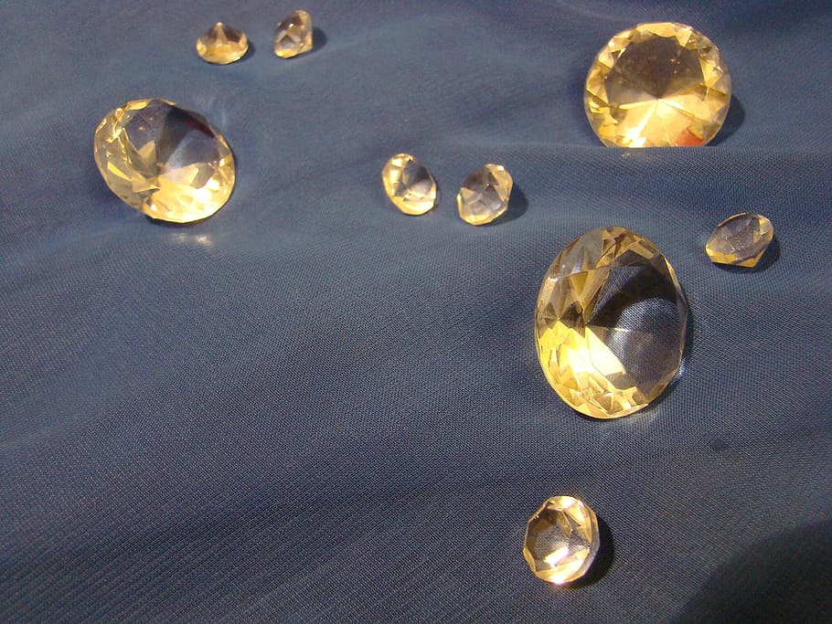 Diamonds, Light, brilieren, close-up, refraction, indoors, day, transparent, jewelry, healthcare and medicine