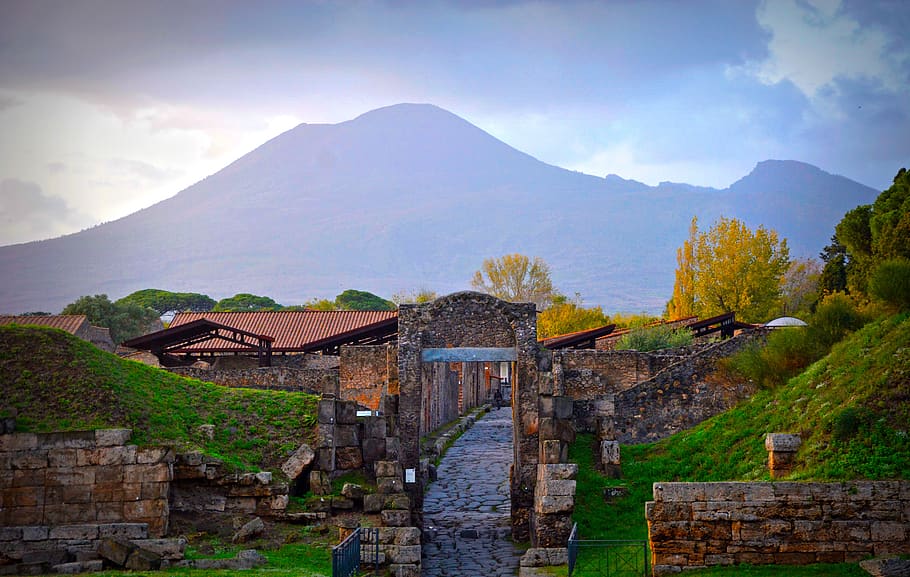 vesuvius, volcano, pompeii, italy, naples, tourism, landscape, mountain, lava, historically