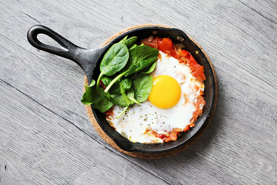 sunny, side, breakfast pan, Sunny Side Up, breakfast, eggs, healthy, paleo, recipe, spinach