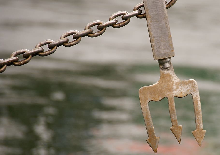 close-up photography, gray, metal chain, ship, spear, neptune, anchor, poseidon, trident, chain