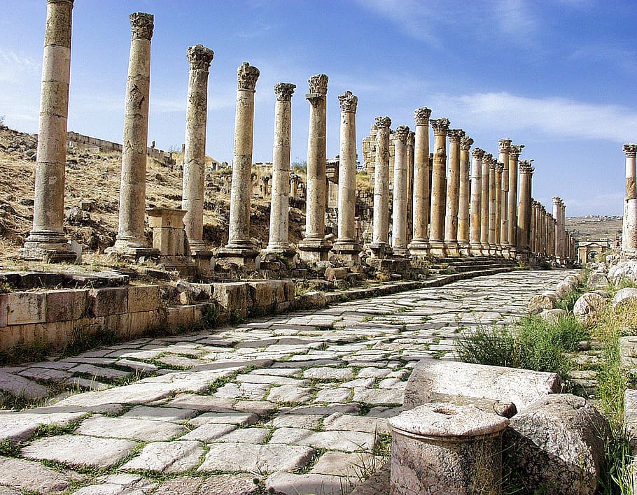 茶色のコンクリート柱, ジェラシュ, ヨルダン, 遺跡, 古代, 建築, ローマ, 考古学, 柱, 歴史的
