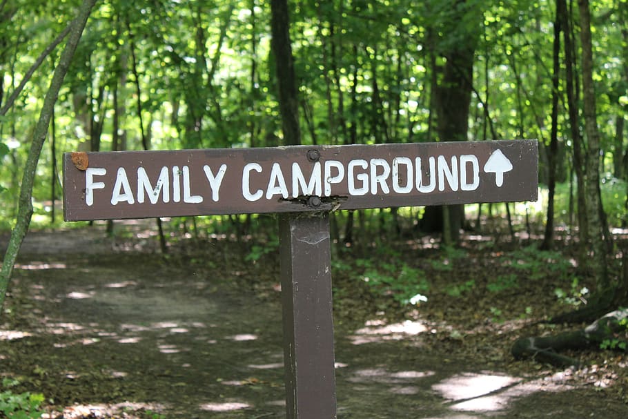 campground, camping, sign, park, campsite, text, communication, western script, forest, tree