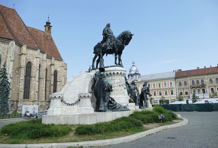 romania, transylvania, cluj-napoca, cluj, tourism, unesco, church, monument, king, knight