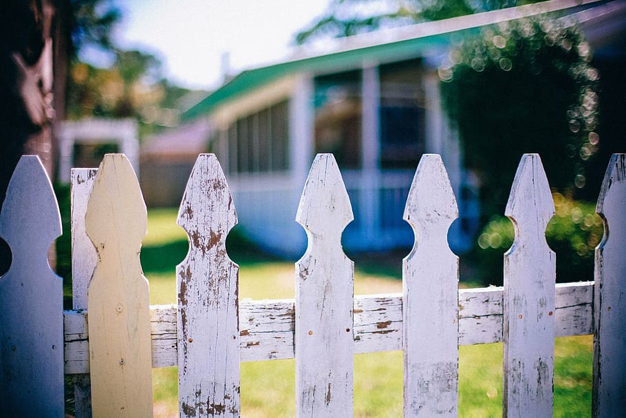 white, wooden, fence, close, photography, picket fences, fencing, neighbor, neighbour, neighborhood
