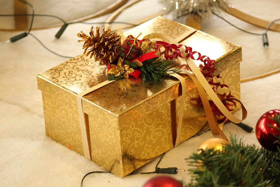 gold-colored, floral, gift box, beige, surface, gift, christmas, packed, loop, decoration