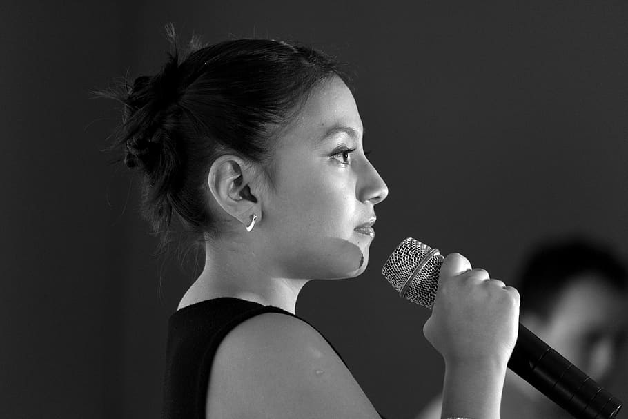 música, niña cantante, pequeña cantante, cantante, cantante guatemalteca, artista vocal, vocalista, concierto, banda, músico