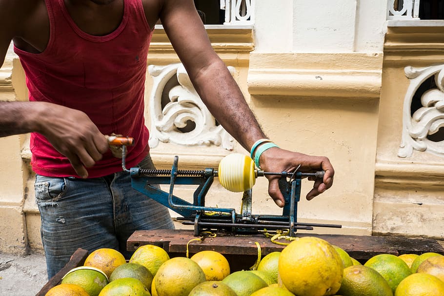 peeling, yellow, oranges, cuban way, Cuban, way, cuba, fruit, hands, orange