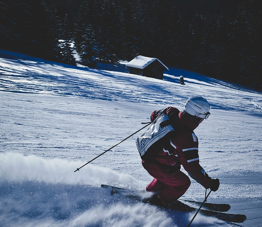 hombre esquí de nieve, durante el día, nieve, invierno, blanco, frío, clima, hielo, árboles, plantas
